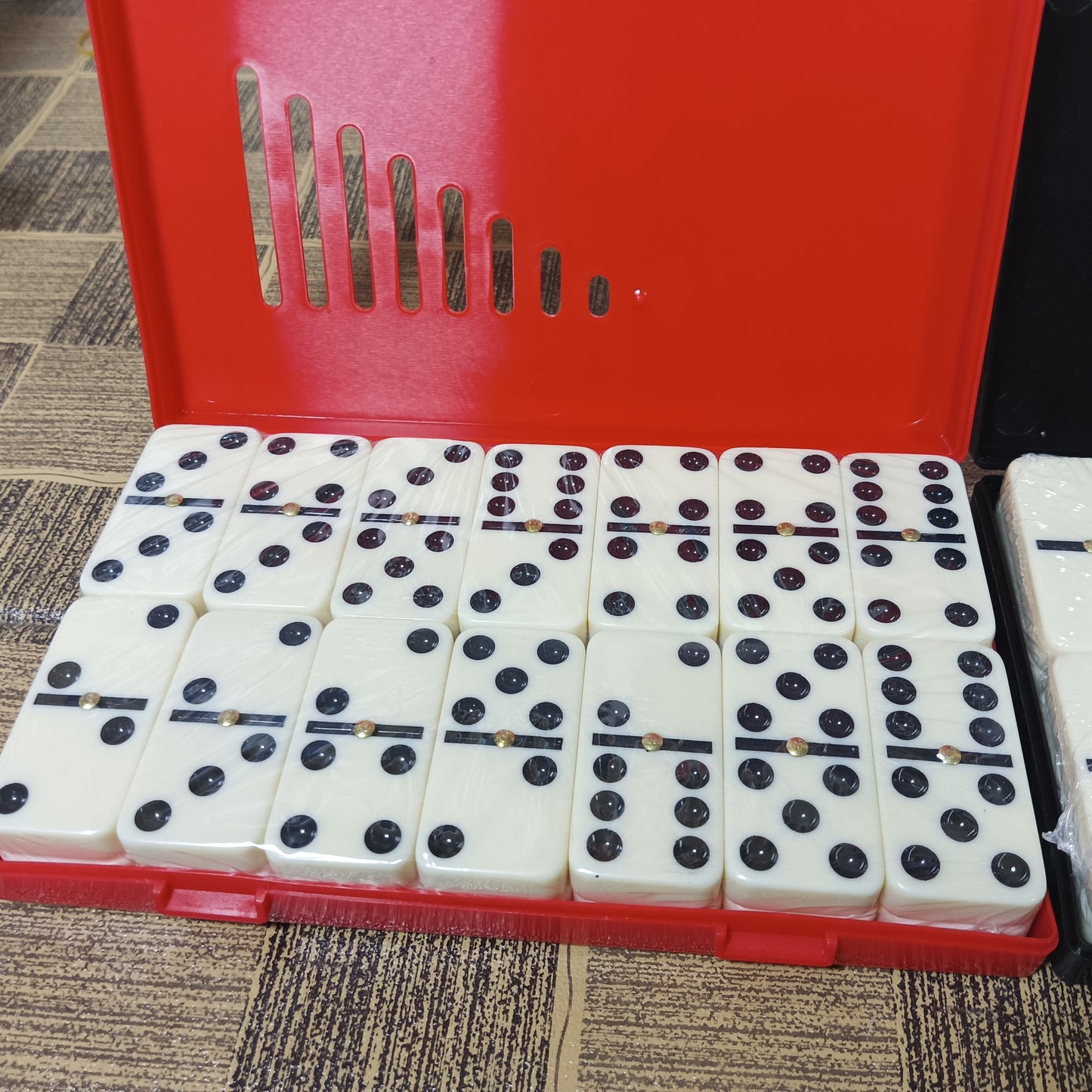 Premium Double Six Dominoes Set – 28 High-Quality Domino Tiles for Classic Fun!