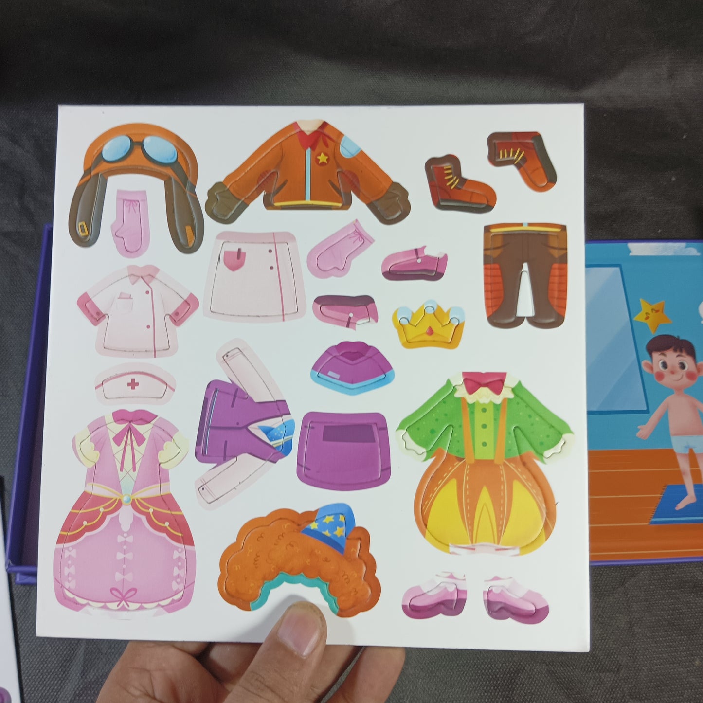 Magnetic Dress-Up Puzzle book – Professional Figures (3+ Years)