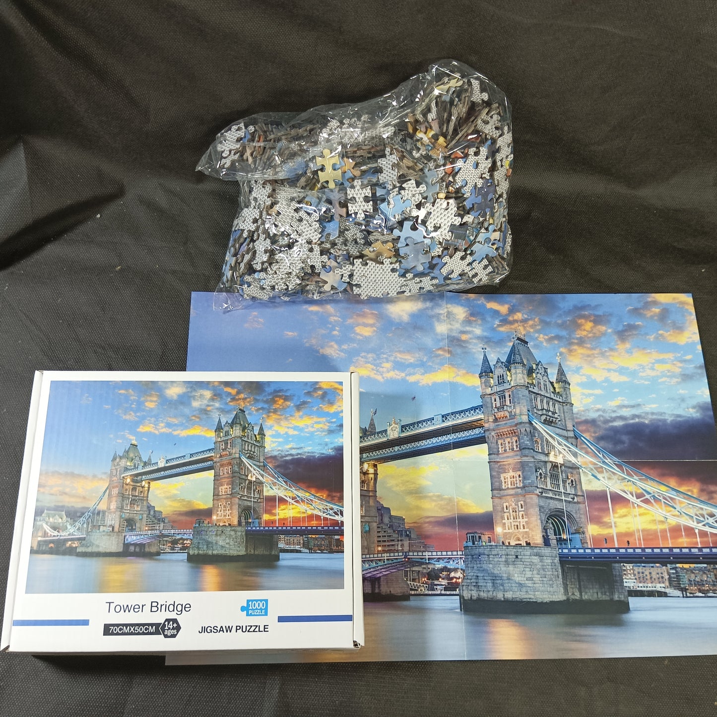 1000-Piece Jigsaw Puzzle – Tower Bridge and animals edition