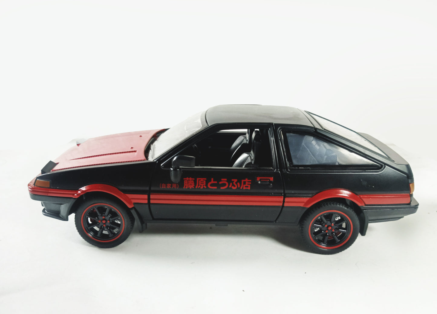 Classic Die-Cast Black Sports Car Scale Model