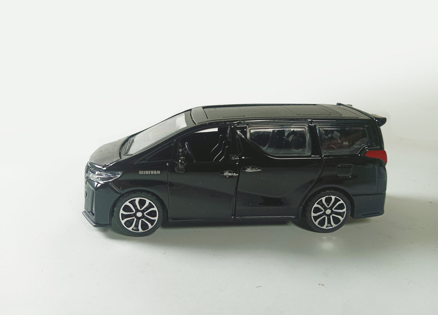 Die-Cast Mini-van Model Set