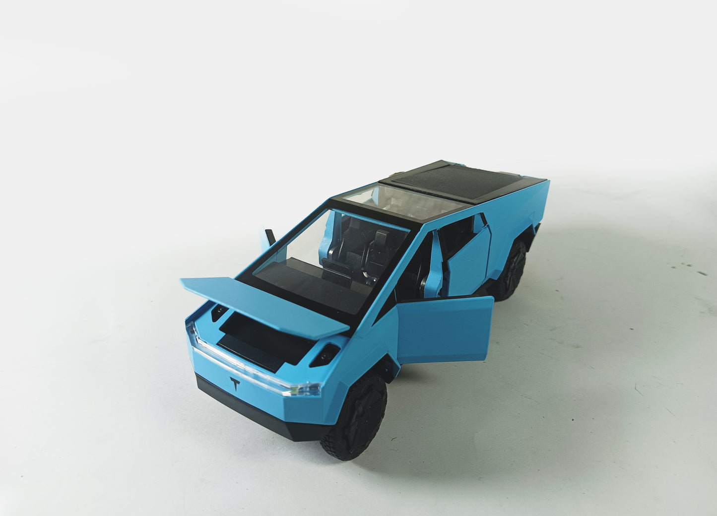Tesla Cybertruck Mini Die-Cast Model Scale: 1:32