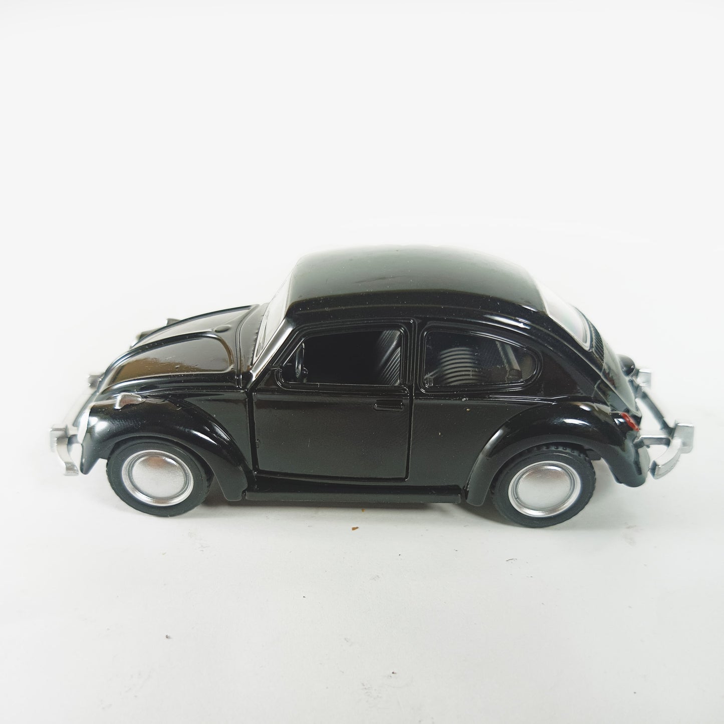 YZ Model Classic Beetle Car - Black