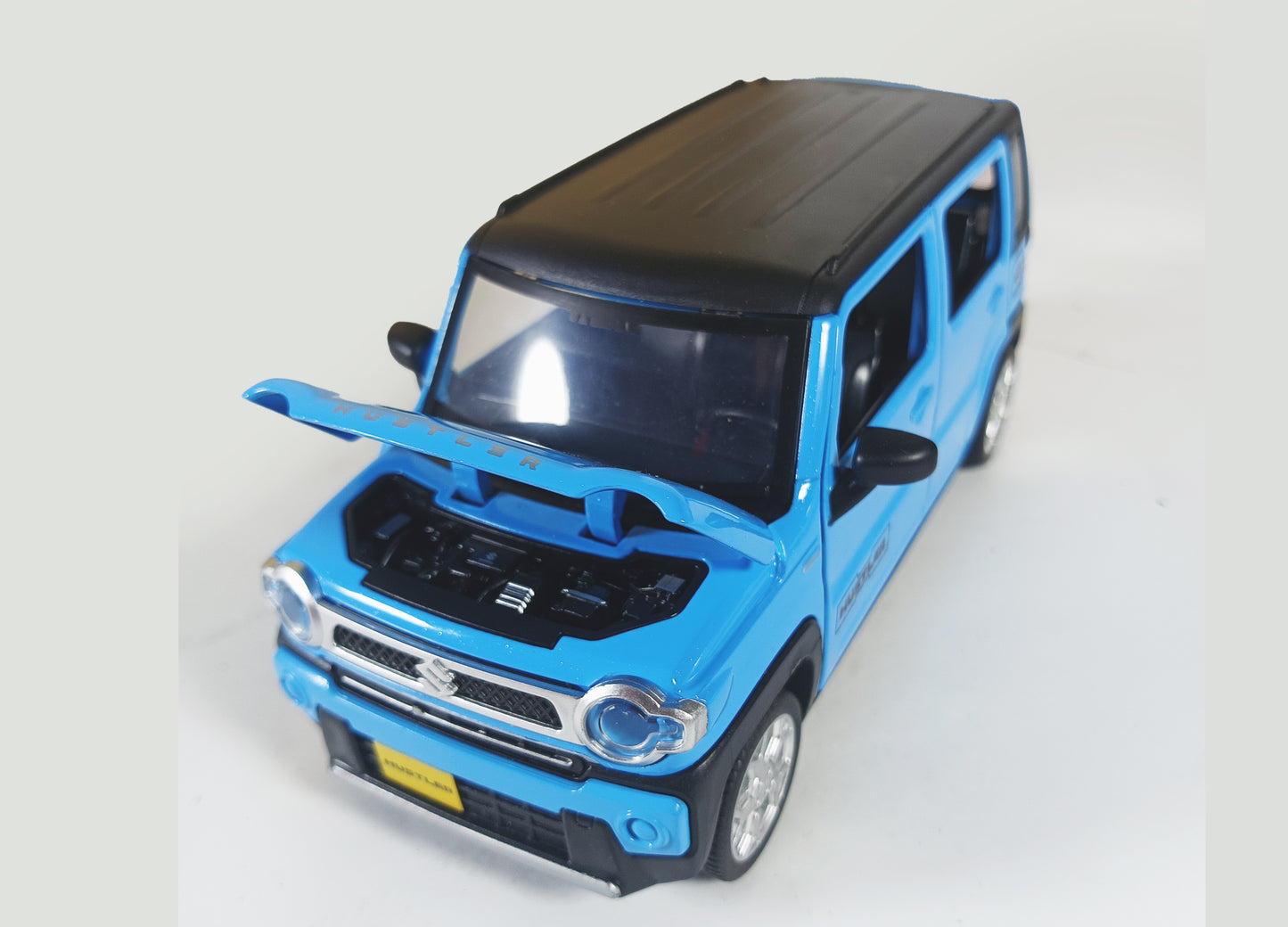 Suzuki Hustler Die-Cast Model Car 1:22 Scale