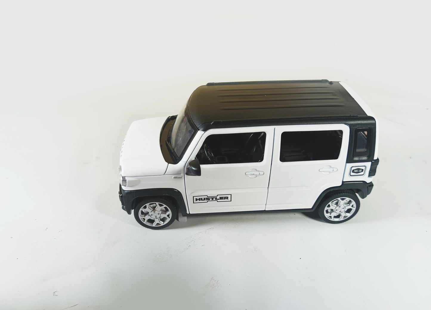 Suzuki Hustler Die-Cast Model Car 1:22 Scale
