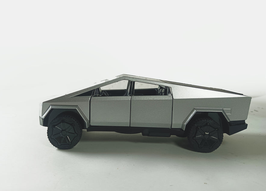 Tesla Cybertruck Mini Die-Cast Model Scale: 1:32